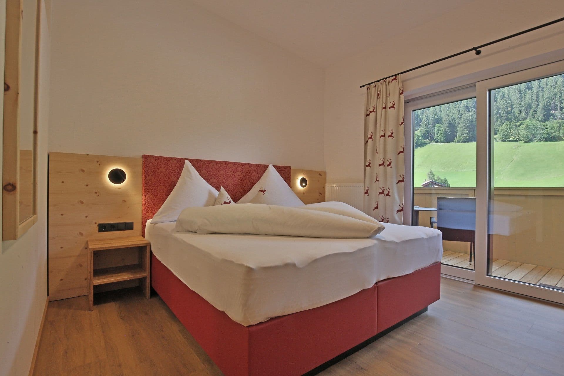 Doppelzimmer Antonie mit Balkon